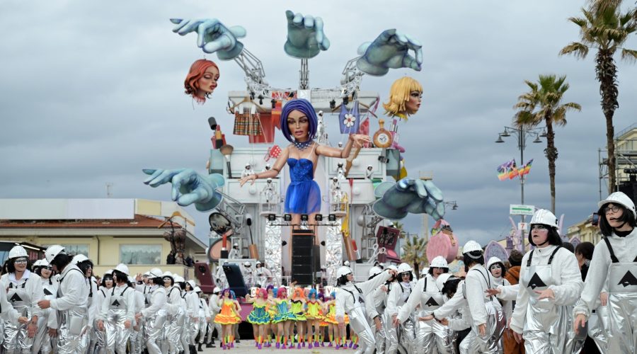 @ Christian Sinibaldi - Carnevale di Viareggio 2025 (1)
