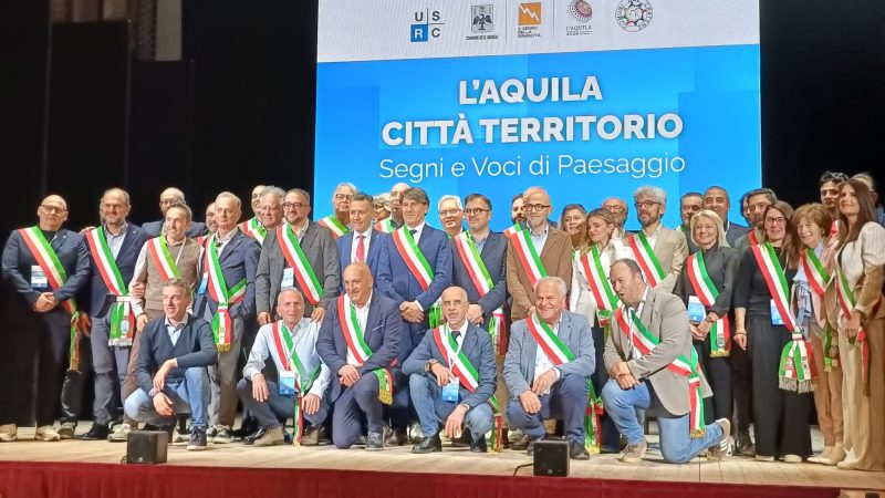 Aquila_avvisi